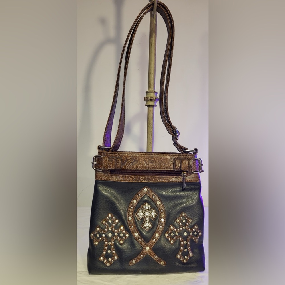 🧧Reduced Price....JUSTIN WEST western laser cut crossbody bag